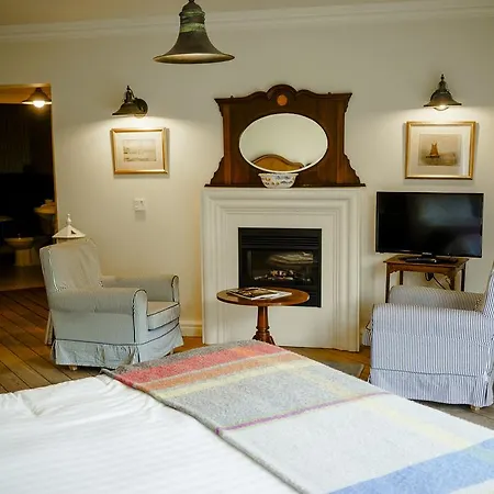 House Hotel