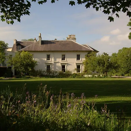 House Hotel 4*