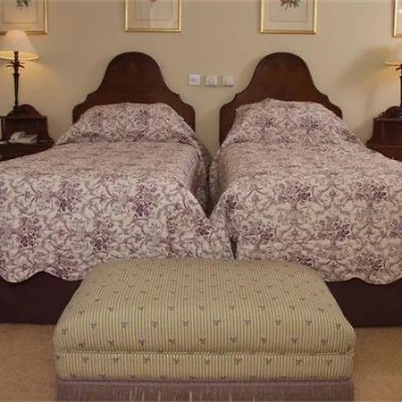 House Hotel