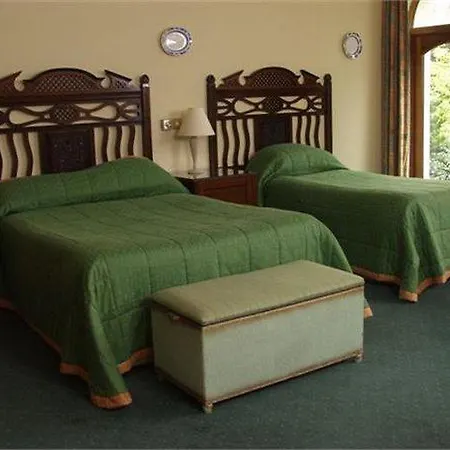 House 4*