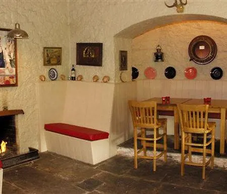 House 4*